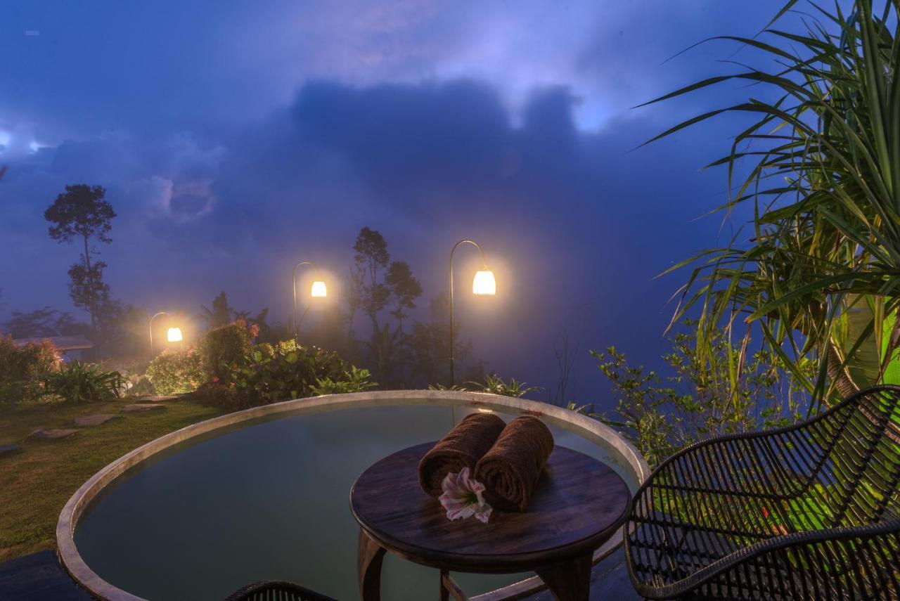 Kayukopi Villa Munduk  Exterior photo