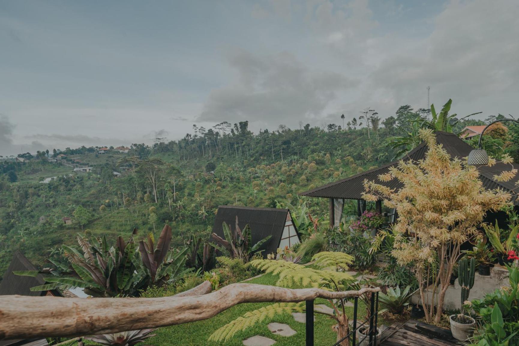 Kayukopi Villa Munduk  Exterior photo